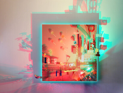 Parallel Universe – Queen’s Pier
Angela Yuen
Plastic Toys, Perspex, Resin, LED lights
65 x 65 x 20 cm
2019
Image courtesy of the artist and Contemporary by Angela Li