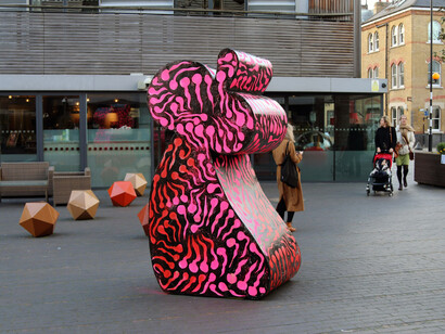 Edwin Burdis, Brad Pitt’s Bruised Bits (2015). SCULPTURE AT Bermondsey Square. Image courtesy VITRINE