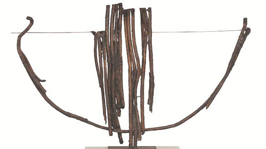 Alberto Ghinzani, Sull'acqua, 1976, bronzo, 76 x 122 x 6 cm
