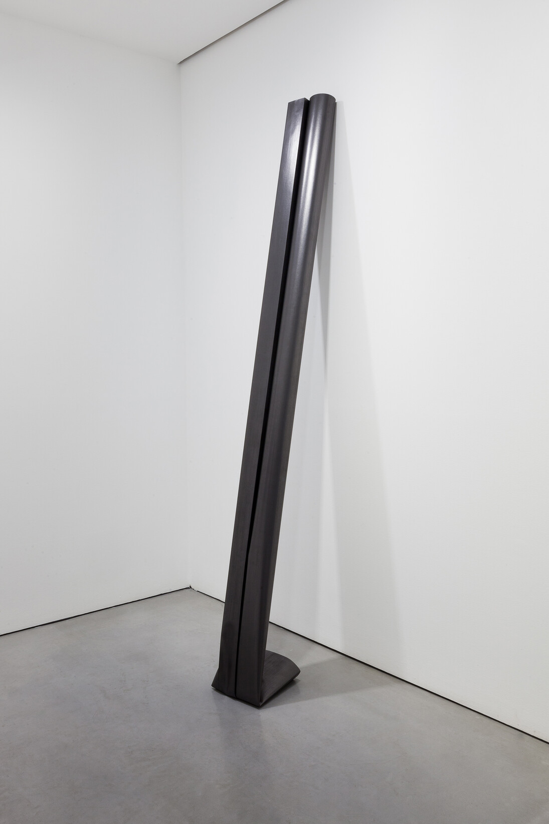 Diogo Pimentao, #7Aligned Fold, 2014, Paper and graphite, 274.5 x 29 x 31.5 cm