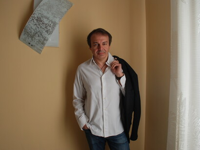 L'artista Dante Roberto