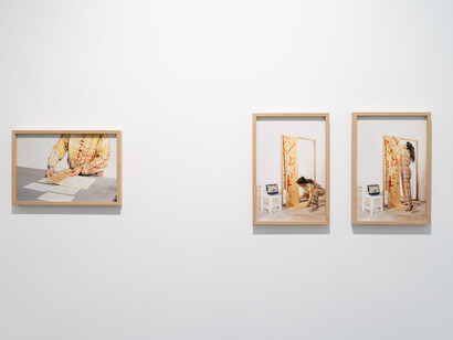 Belén Rodríguez, Te pregunto por el extremo último de la tierra, vista de exhibición. Cortesía de la Galería Alarcón Criado