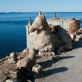 Urs Fischer, Installation View, Photo © Spyros Staveris