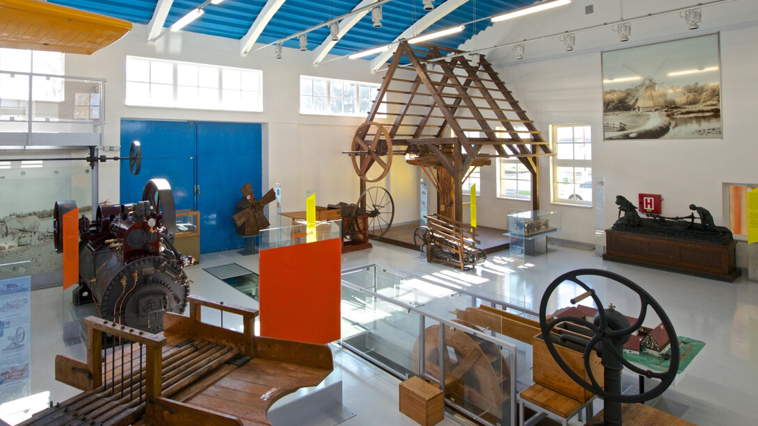 Let the Machines to the Work? Let Them Do It! Courtesy of National Museum of Agriculture