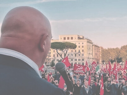 Marco Rizzo in occasione della manifestazione in Piazza San Giovanni il 30 ottobre del 2021