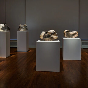 Yukiya Izumita, Expanding earth new works by Yukiya Izumita, exhibition view. Courtesy of Ippodo Gallery 