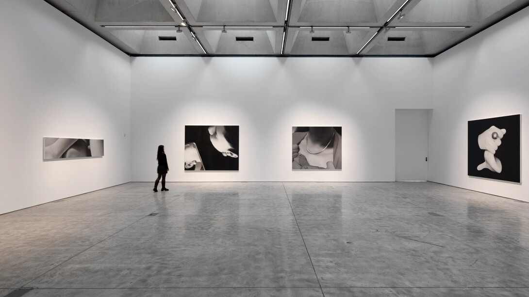 Alexis Ralaivao, Éloge de l’ombre (In praise of shadows), exhibition view. Courtesy of Paul Kasmin Gallery