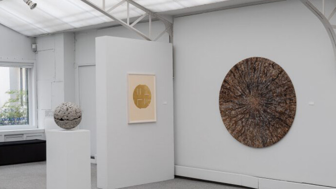 ATMO(SPHÈRES). Courtesy of Jeanne Bucher Jaeger
