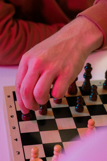 La administración de Mieli aprobó la controvertida Ley Bases, otorgando poderes extraordinarios al Ejecutivo y fortaleciendo su control político.