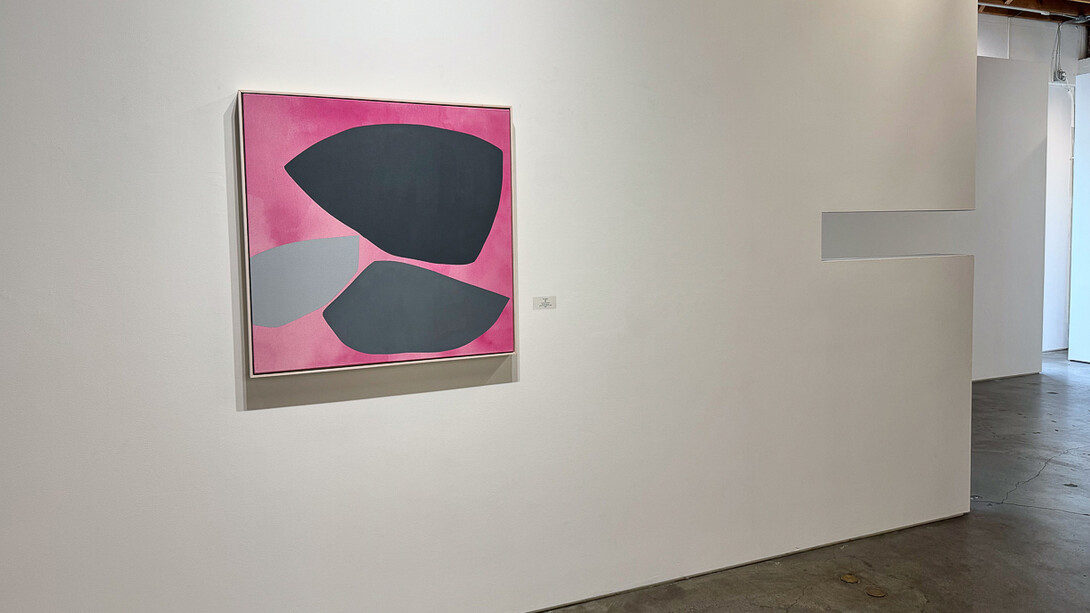 Mia Farrington, Procession, exhbition view. Courtesy of Winston Wächter Fine Art