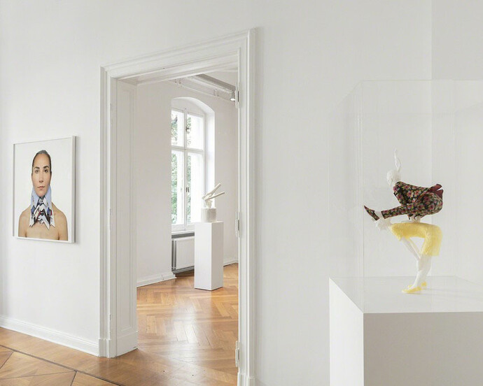 Sympathie, Exhibition view. Courtesy of Zilberman Gallery