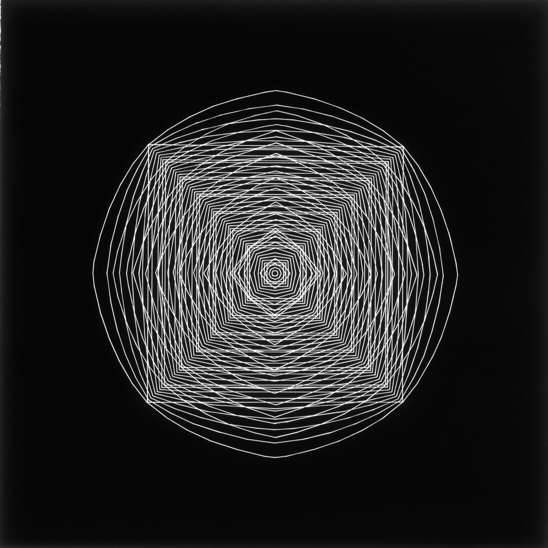 Channa Horwitz, Centered III, 1982, Print on navy blue, 58,4 x 58,4 cm © All rights reserved, Courtesy Estate of Channa Horwitz and Air de Paris, Paris
