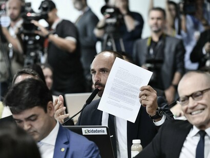 Comissão Parlamentar Mista de Inquérito dos Atos de 8 de Janeiro de 2023 (CPMI - 8 de Janeiro) realiza reunião para ouvir depoimento do ex-secretário de Segurança Pública do Distrito Federal e ex-ministro da Justiça no governo do ex-presidente Jair Bolsonaro. Em pronunciamento, à bancada, deputado Eduardo Bolsonaro (PL-SP)