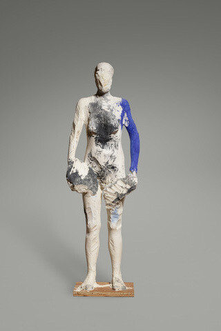 Artist: Manuel Neri, American, born 1930
M.J. Series III
1989
Plaster, dry pigments, steel armature, Styrofoam core, burlap

171.45 x 55.88 x 27.94 cm (67 1/2 x 22 x 11 in.)
Janet and Simeon Braguin Fund
2014