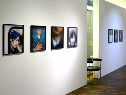 Michael Wolf, Exhibition view. Courtesy of Christophe Guye Galerie 