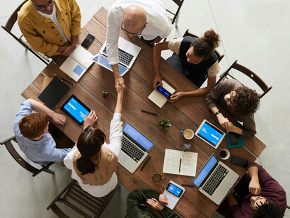 Team working. Competenze tecniche: il fondamento dell'eccellenza professionale nell'era digitale