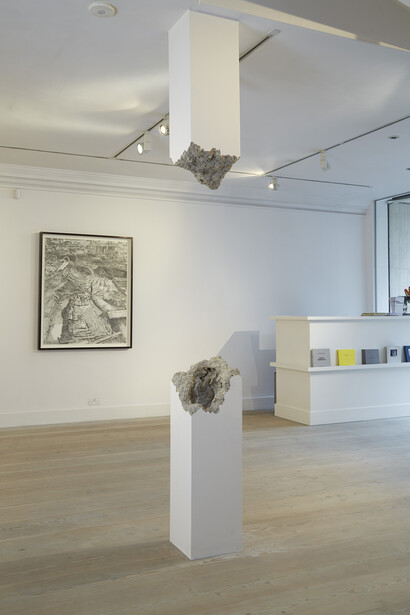 Shan Hur, Broken Pillar #11 (The Ship from Ground Zero), 2015, concrete, resin, Section on the floor: 77 x 30 x 30, Suspended section: 70 x 30 x 30 © Shan Hur, 2015, Courtesy: Gazelli Art House, Photography: Benjamin Westoby