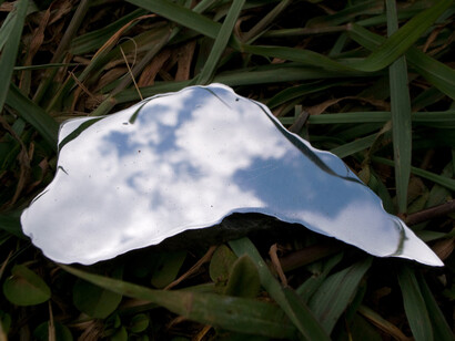 Pratchaya Phinthong, Sans titre, 2009, Epreuve numérique, 24,5 x 37,3 cm (hors marge), Tirage : 3/3 et 1 exemplaire d’artiste, Tireur Imaginoir Paris (France) (Tirage réalisé par Hervé Caté)
Centre national des arts plastiques, FNAC 09-620
© droits réservés / CNAP / photo : GB Agency