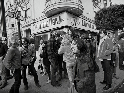 Peace: Love, Rock and Revolution. Courtesy of ACA Galleries © Jim MarshallPhotography LLC 