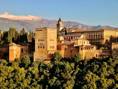 Granada, cidade de Espanha, nome inspirado na romã
