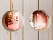 Dan Walsh, Le mur qui écoute, 2014. Photo : Martin Argyroglo