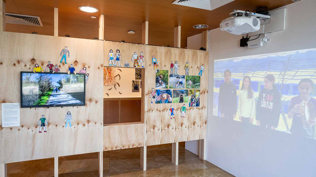 Various artists, Learning through art 2025, exhibition view. Courtesy of Guggenheim Museum Bilbao