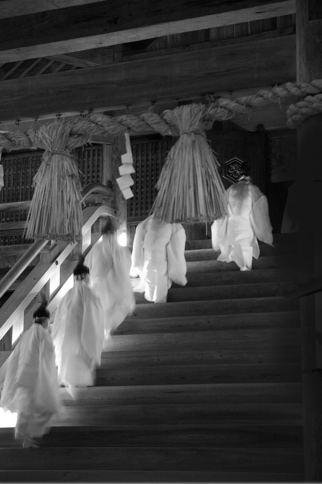 Yukihito Masuura, "Honden Senza Hoshukusai" (from the "Kaminomiya" series - Izumo Taisha Grand Sengu of Heisei), 2013, print on Echizen-washi hand-craft paper, © Yukihito Masuura, courtesy of Izumo Taisha