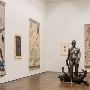Kiki Smith, Woven worlds, exhibition view. Courtesy of Arp Museum