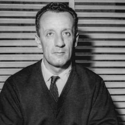 Maurice Merleau-Ponty, frecuentemente clasificado como existencialista, debido a su cercanía con Jean-Paul Sartre y Simone de Beauvoir, así como por su concepción heideggeriana del ser