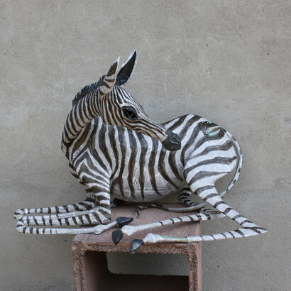Zanin Alice, verba volant scripta imaginantur, 2013, cartapesta, 84 x 57 x 46 cm  