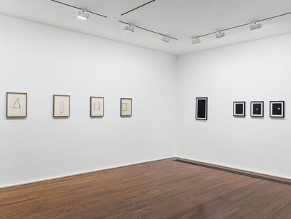 Mira Schendel, Exhibition view. Courtesy of Hauser & Wirth