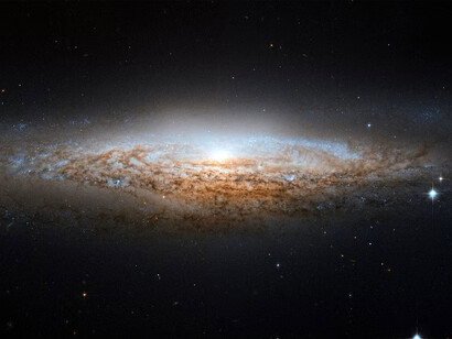 Galaxia NGC 2683 fotografiada por el Hubble
