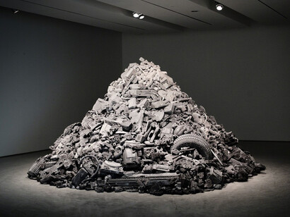 Daniel Arsham. Courtesy of Perrotin New York
