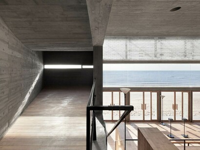 Seashore Library, interno