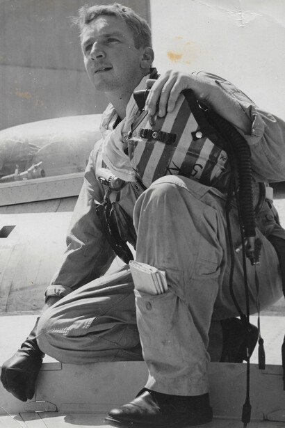 Farfar and his FJ-2 Fury