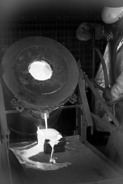 Métaux précieux. Nos appareils dits intelligents ont été confectionnés avec des métaux rares, et l’extraction de ces métaux contamine fortement l’eau et les sols des zones où ils sont prélevés