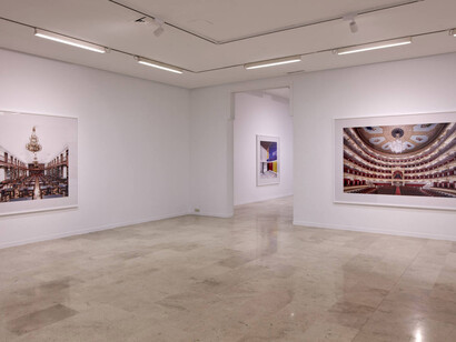 About Structures and Colors. Courtesy of Galeria Helga de Alvear