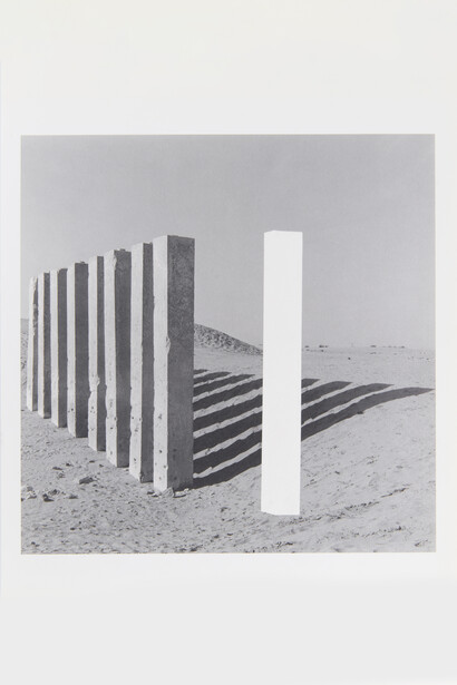 Nino Cais
da série Monumento, 2020 página de livro raspada Edição: única
29 x 26 cm