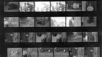 Un taller de fotografía analógica se convierte en una experiencia inquietante cuando las misteriosas imágenes de dos gemelas toman un rumbo obsesivo