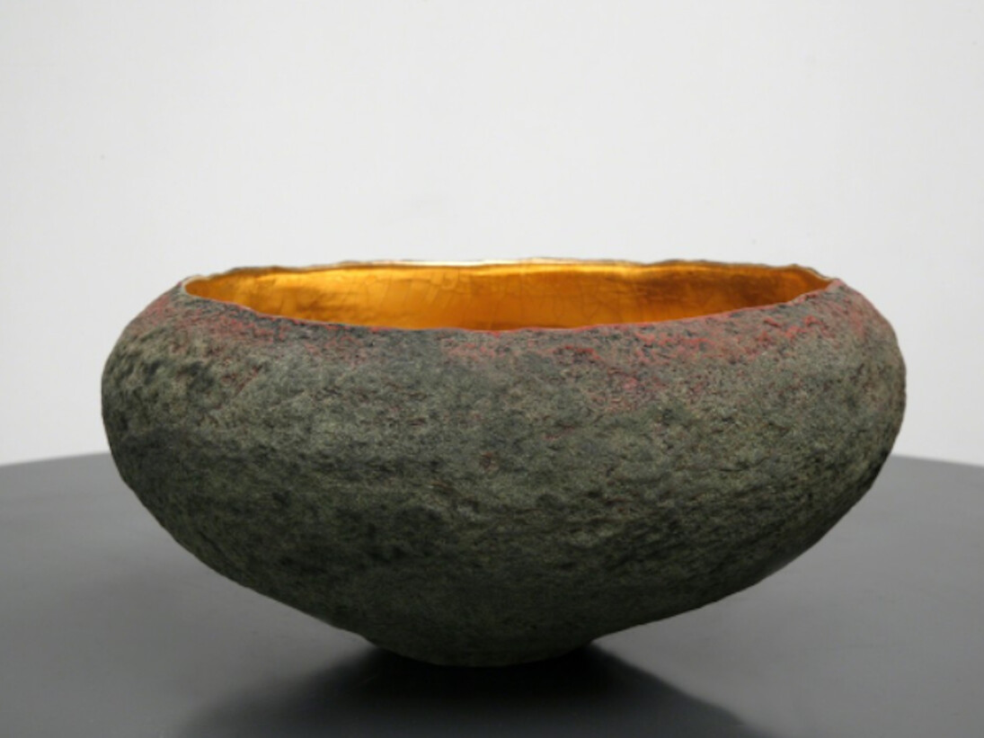 Cristina Salusti, Round bowl, 2013. Courtesy of Valerie Goodman Gallery
