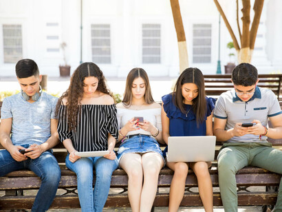 Los adolescentes también pueden ser víctimas de diferentes estafas y trampas online