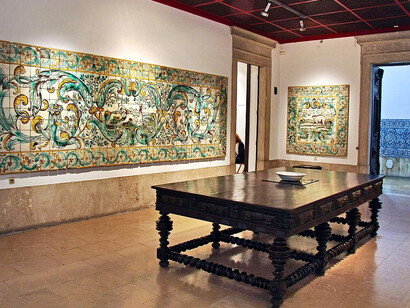Museo del azulejo, Lisboa, Portugal. Entre los atractivos culturales de la ciudad destacan los fados, la literatura de figuras como Pessoa y Saramago, y la tradición de los azulejos decorativos
