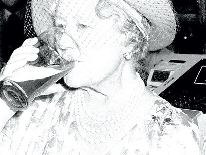 La Reina Madre vivió 101 años y nunca decía que no