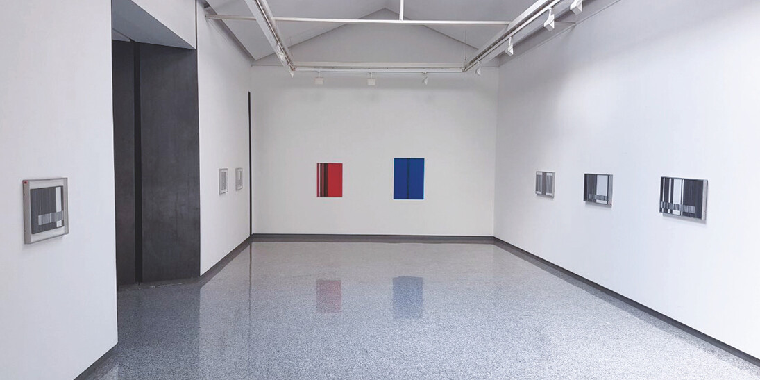 Luc Peire, Exhibition view. Courtesy of Lorenzelli Arte