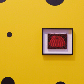 Yayoi Kusama. Courtesy of Omer Tiroche Gallery 