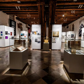 Courage and care. Architecture and design the Roche vision, exhibition view. Courtesy of the Museum of Decorative Arts and Design