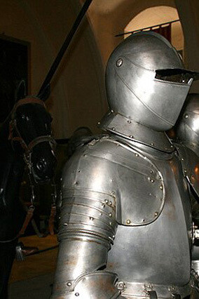Conquistador español con su armadura