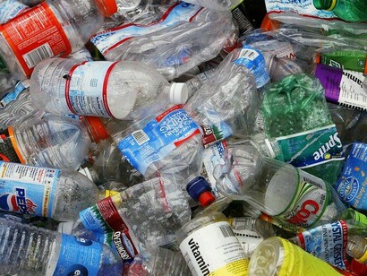 Il problema dell'inquinamento causato dalla plastica è stato ignorato a lungo ma ormai è impossibile far finta che non esista