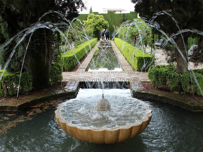 La Alhambra (Granada). Fuente en los jardines del generalife
