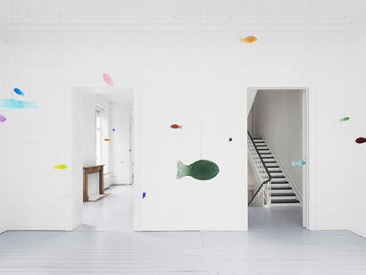 Ugo Rondinone, Primordial (rainbow), exhibition view. Courtesy of Gladstone Gallery